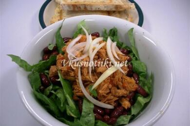 Зелена салата с риба тон