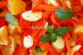 Салата от моркови, стафиди и портокал
