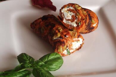 Палачинки с червени чушки и маслини