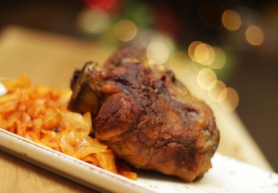 Свински джолан с кисело зеле от Spaghetti Kitchen