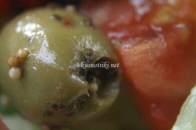 Салата от червени домати