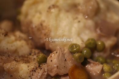 Пиле с грах