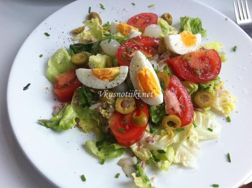 Салата с риба тон