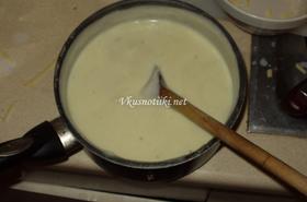 Сос бешамел с кашкавал